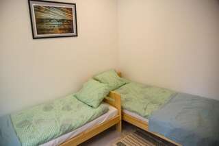 Проживание в семье Na Krzywej Хенцины Двухместный номер с 2 отдельными кроватями и собственной ванной комнатой-11